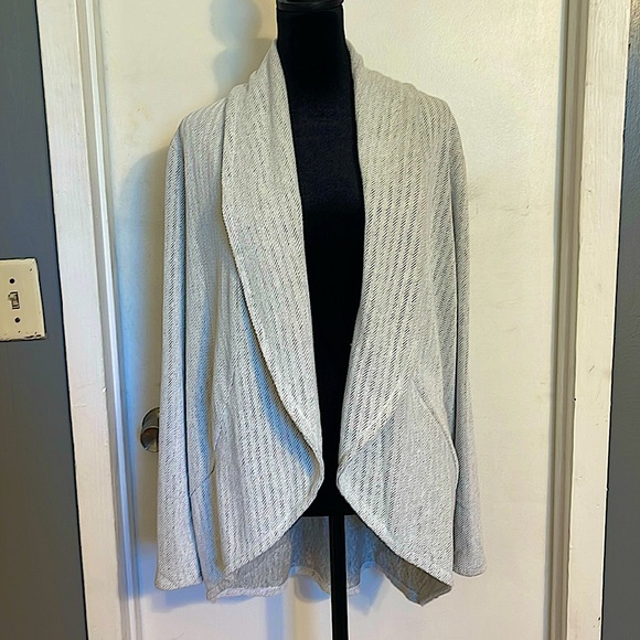 Maurices Sweaters - NWT Maurices Herringbone Shawl Collar Cardigan. Gray Combo. Size large